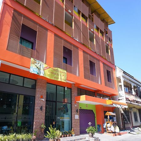 Pama House Apartment Накхон Си Тамарат Екстериор снимка